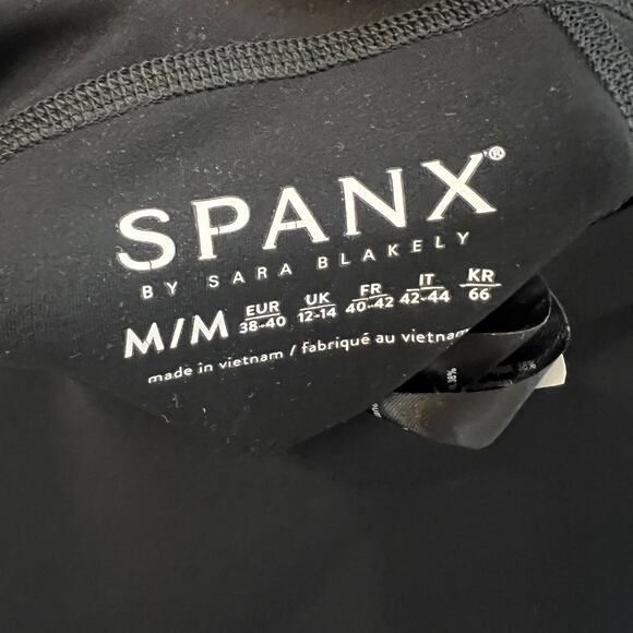 SPANX Women's M Shapewear Workout Legging Black Perforated Leg Seamless Waist - Picture 7 of 12